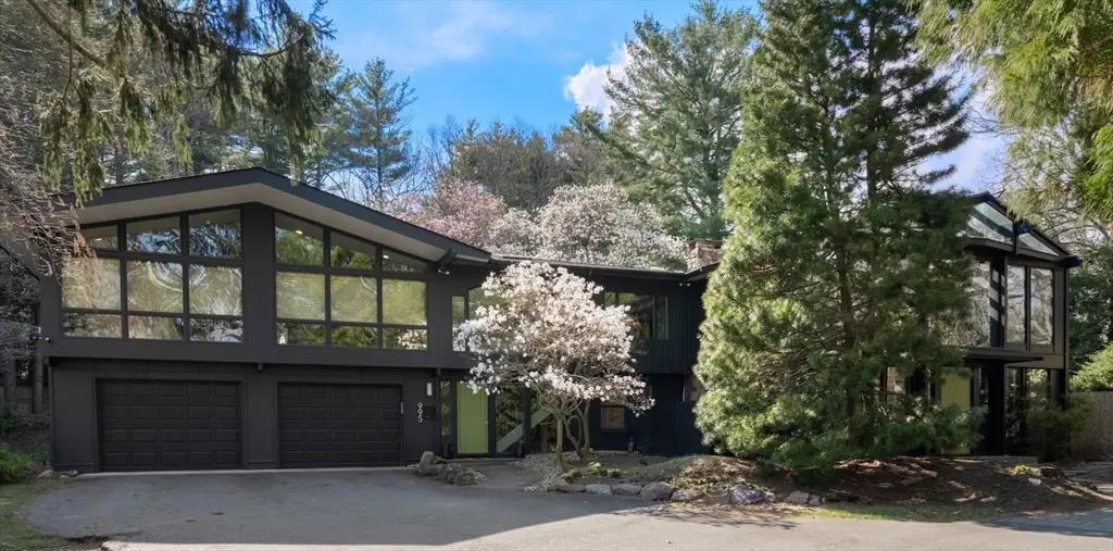 995 Brush Hill Rd, Milton, MA 02186 - #1