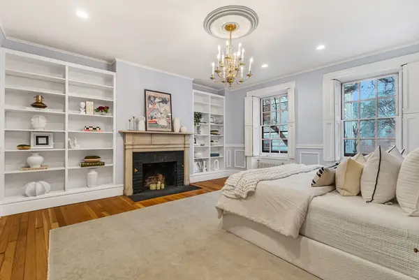 35 Mt Vernon Street #1, Boston, MA 02108