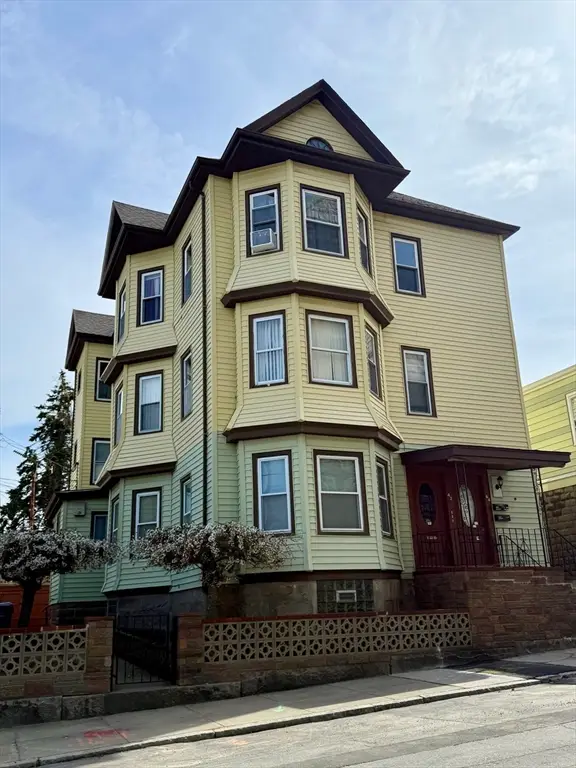 42-44 Wing Street, New Bedford, MA 02740 - #3