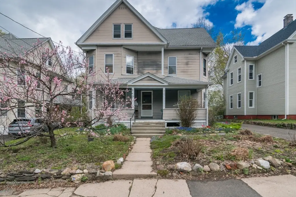 25 Morgan St, Holyoke, MA 01040 - #1