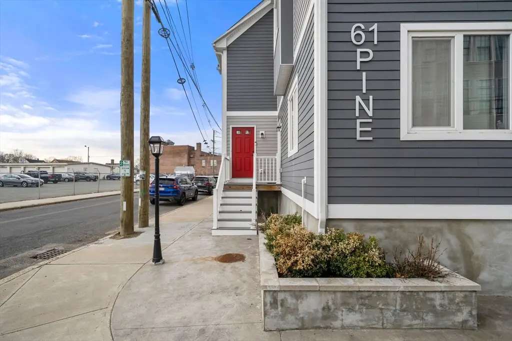 61 Pine St #7, Attleboro, MA 02703 - #1