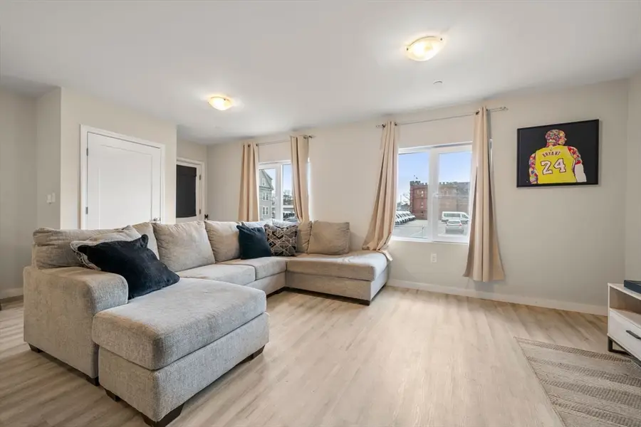 61 Pine St #7, Attleboro, MA 02703 - #3