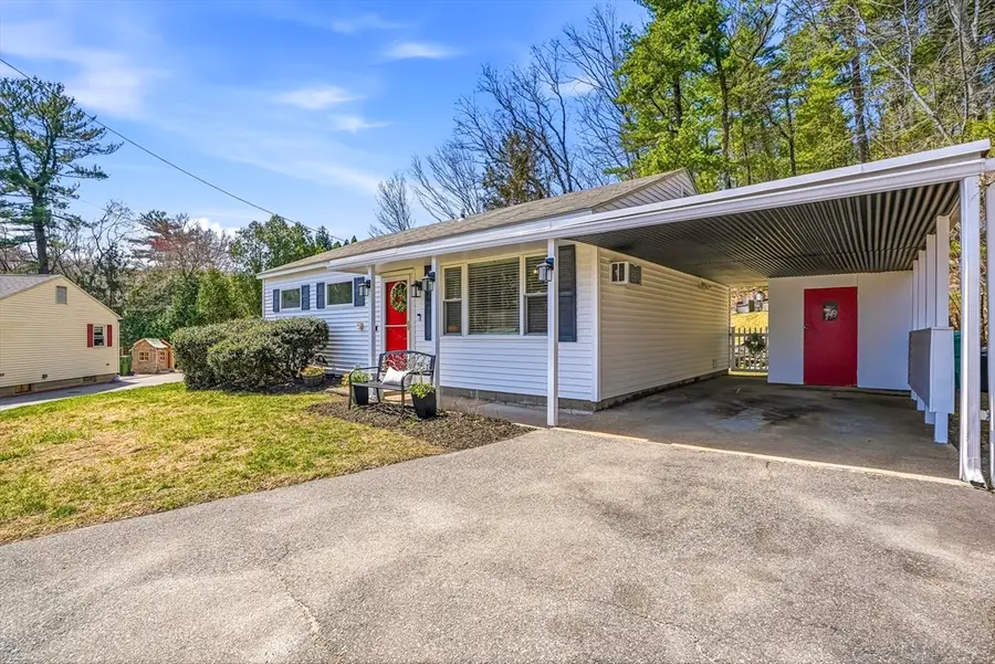 18 Delray Gdns, Northbridge, MA 01588 - #3