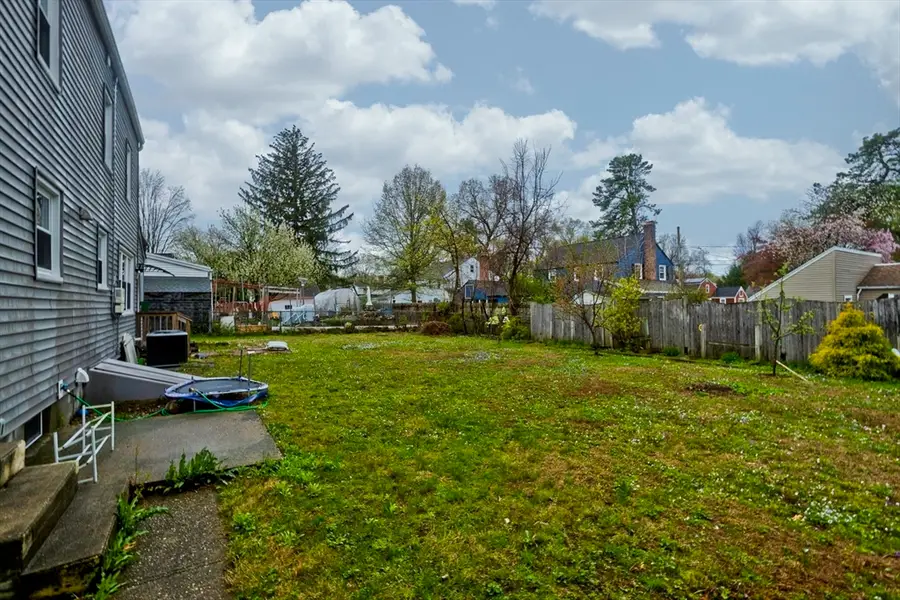 174 Abbott St, Springfield, MA 01118 - #3