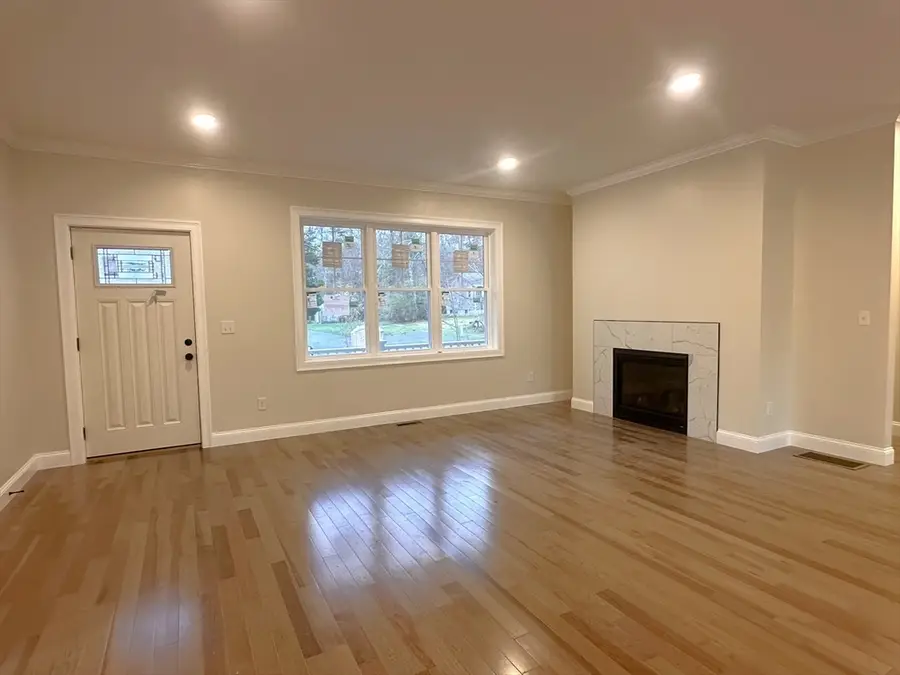 26 James Ave, Westport, MA 02790 - #3