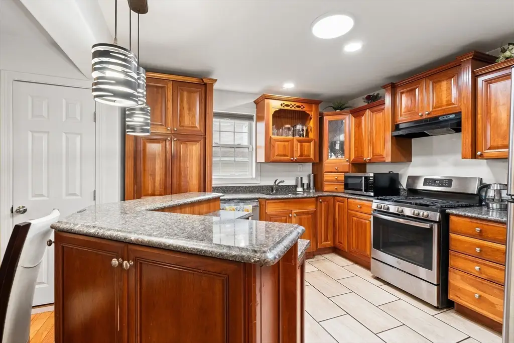 83 Dexter St, Cumberland, RI 02864 - #1