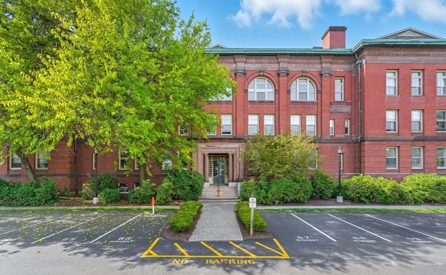 54 Forest St #411, Medford, MA 02155 - #3