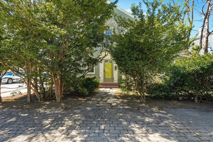 1 1/2 Hancock St #1-1/2, Newburyport, MA 01950 - #3