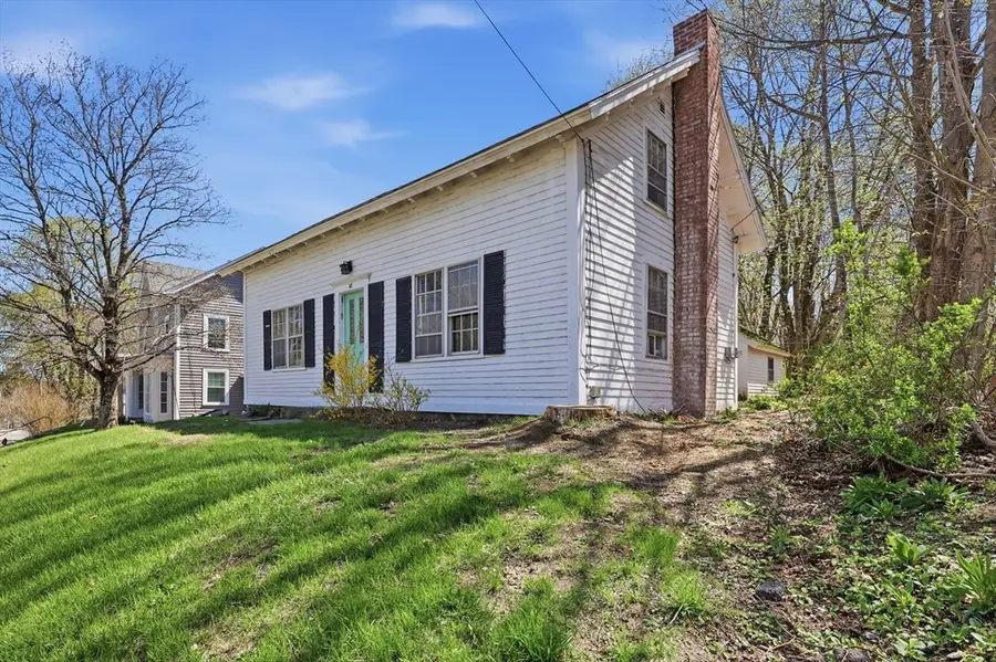 52 Summer St, Barre, MA 01005 - #2