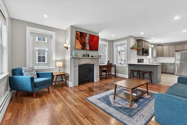 49 Essex St #1L, Salem, MA 01970