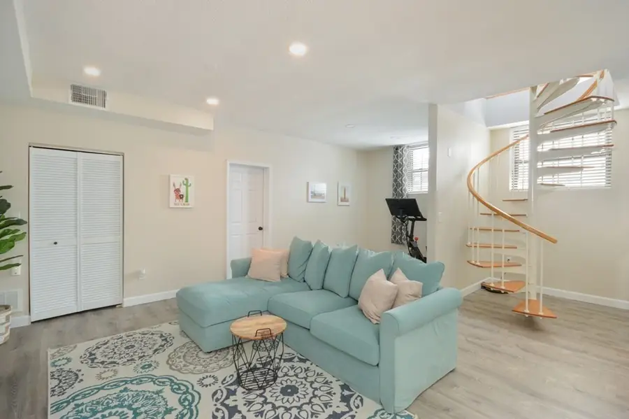 15 Ocean Ave #101, Winthrop, MA 02152 - #3