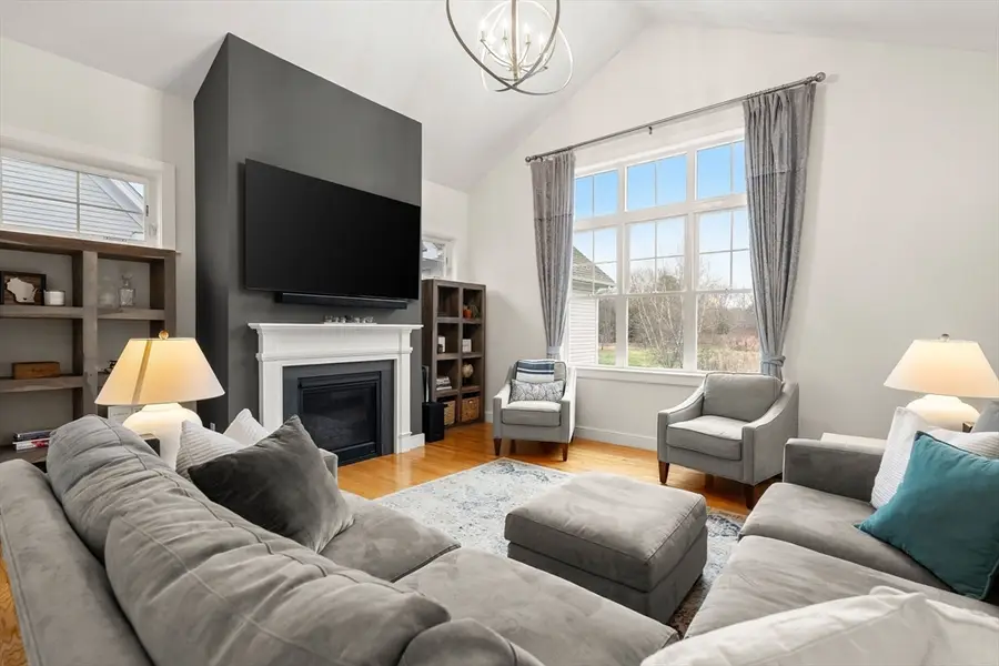 98 Snowbird Ave, Weymouth, MA 02190 - #3