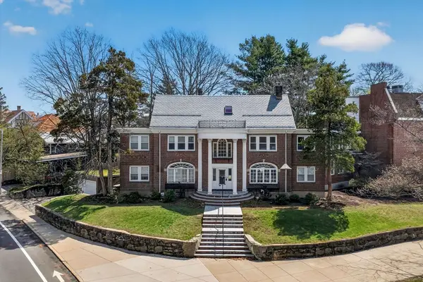 332 Jamaicaway #3, Boston, MA 02130