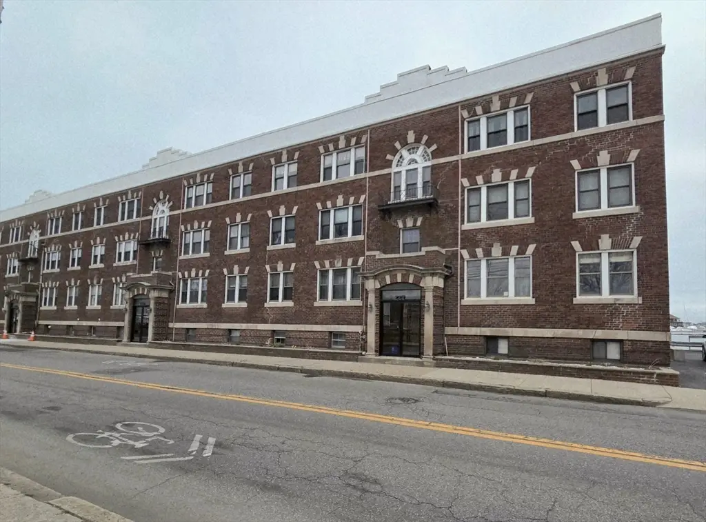 229 Washington Ave #3A, Winthrop, MA 02152 - #1