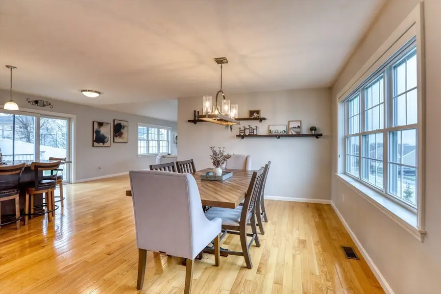 44 Gedney Dr, Peabody, MA 01960 - #3