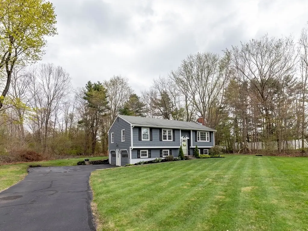 8 Old Farm Rd, Sturbridge, MA 01566 - #1
