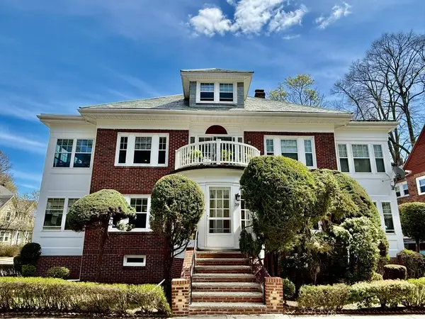 39 Greycliff Road, Boston, MA 02135