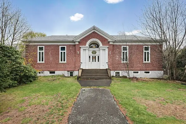 882 Park Street, Stoughton, MA 02072