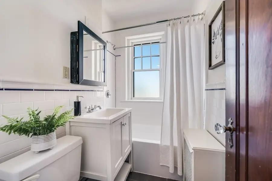 42 Linnaean Street #14, Cambridge, MA 02138 - #3