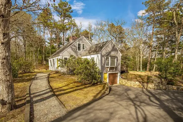 12 Highview Circle, Barnstable, MA 02648