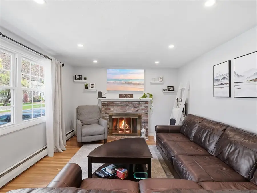 18 Maud Graham Cir, Burlington, MA 01803 - #3