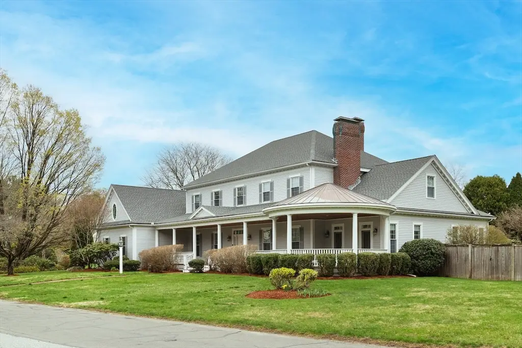 7 Burnham Rd, Lexington, MA 02420 - #1