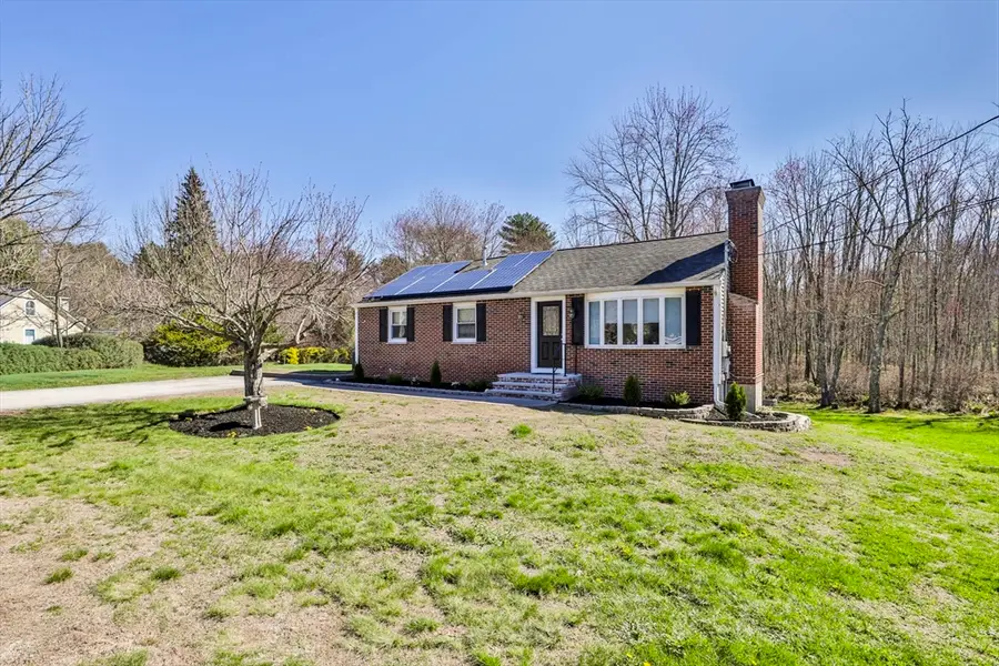 155 Robinson Rd, Hudson, NH 03051 - #2