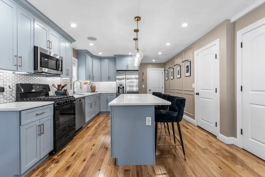 62 Britton St, Chicopee, MA 01020 - #3