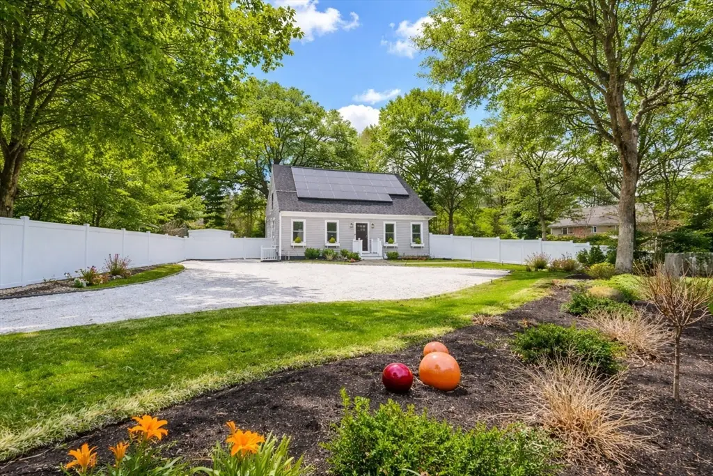 92 Rainbow Ave, Falmouth, MA 02536 - #1