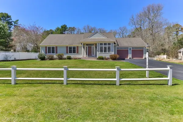 14 Sheffield Pl, Mashpee, MA 02649