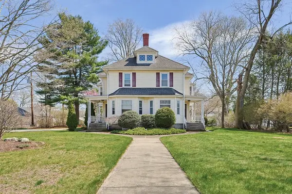 319 Central Ave, Seekonk, MA 02771