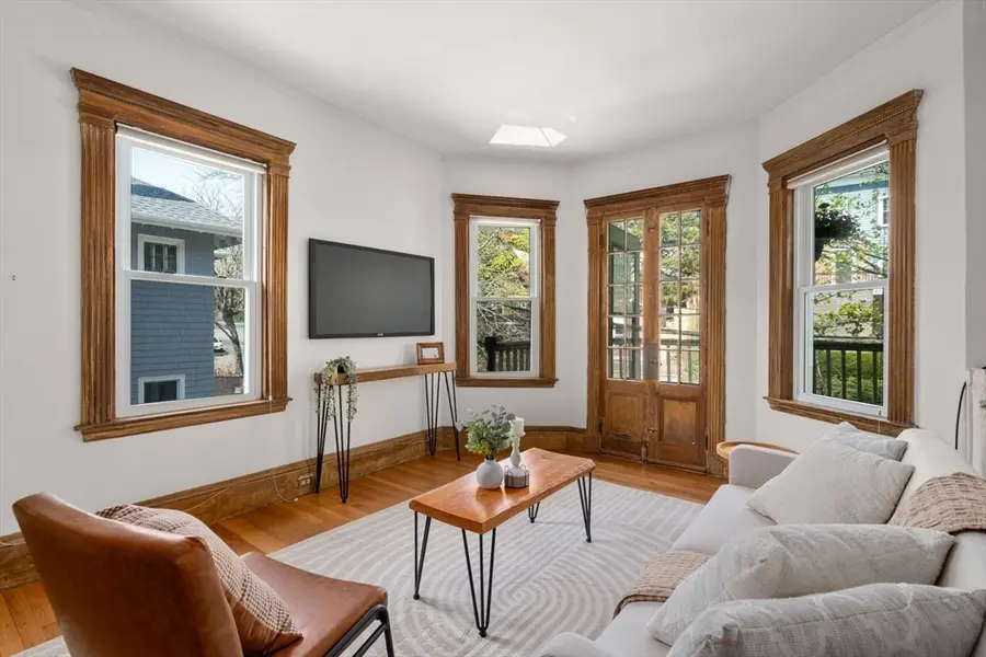 114 Lancaster Ter #2, Brookline, MA 02446 - #3