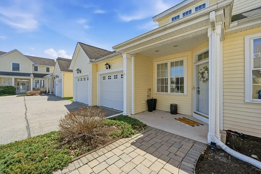 4 Emerald Ct #4, Tewksbury, MA 01876 - #2