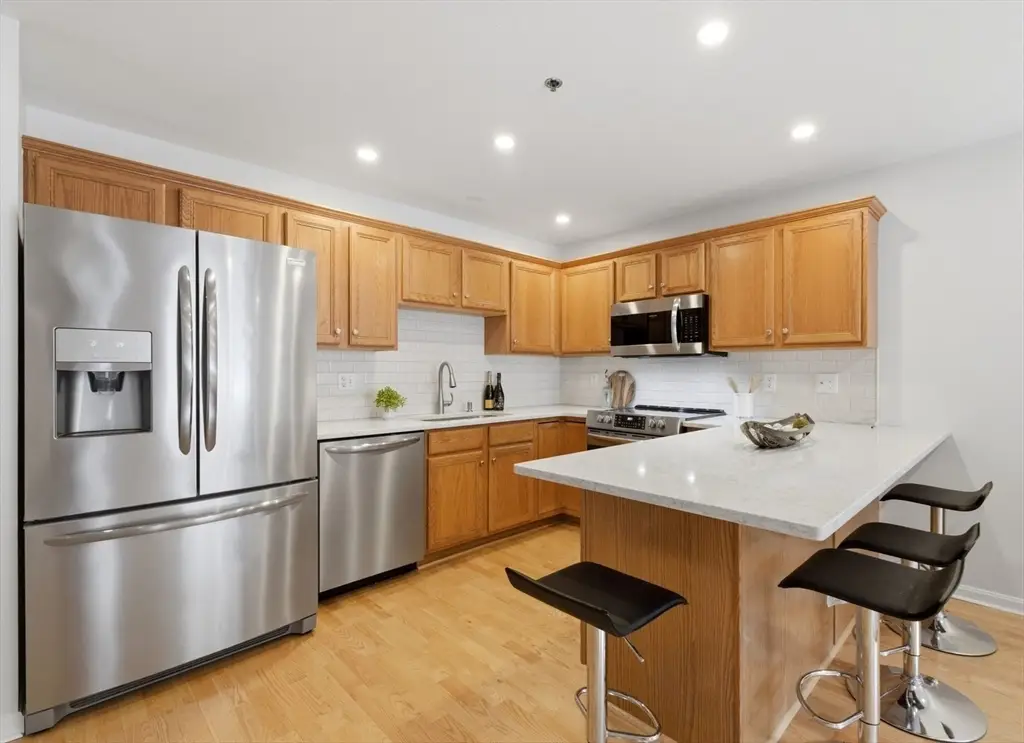 1 Eagle Dr #1, Tewksbury, MA 01876 - #1