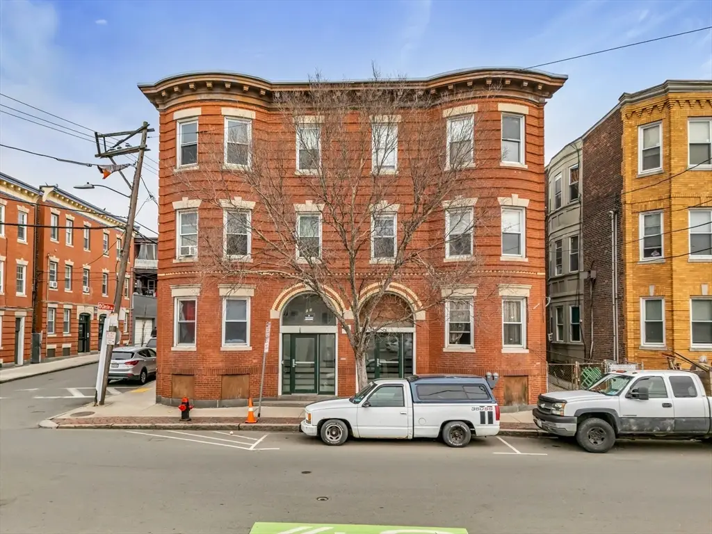 141 Hawthorne St, Chelsea, MA 02150 - #1