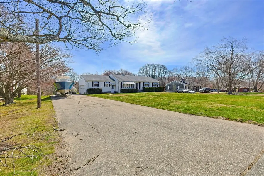 10 Brayton Rd, Tiverton, RI 02878 - #2