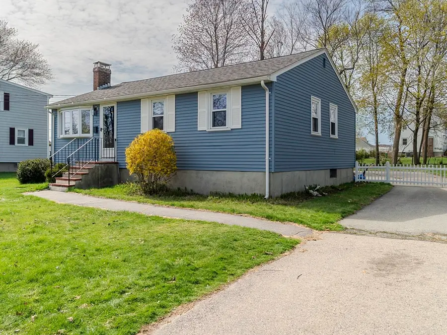 11 Holly Dr, Norwood, MA 02062 - #2