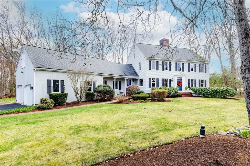 25 Aspen Dr, Bridgewater, MA 02324 - #1