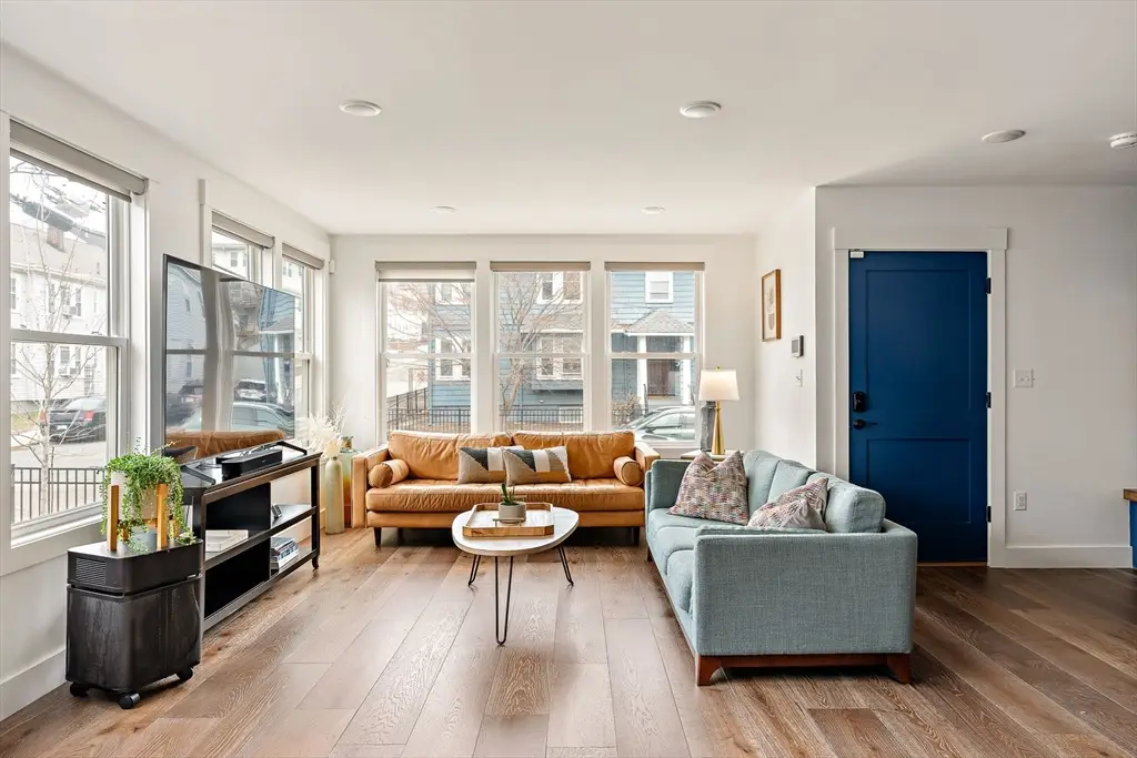 62 Governor Winthrop Rd #1, Somerville, MA 02145 - #1