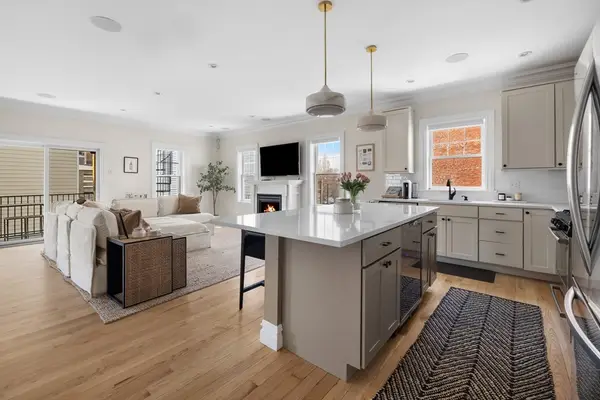 187 Gold St #1, Boston, MA 02127