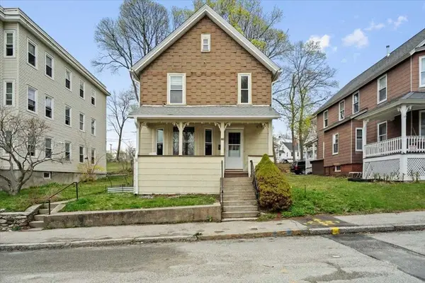 40 Duxbury Rd, Worcester, MA 01605