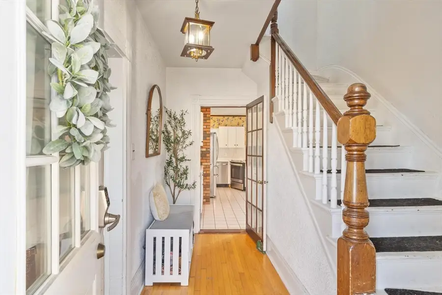 10 Lake View Pl, Lynn, MA 01904 - #2