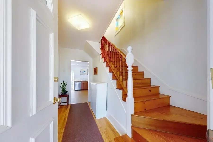 30 Montgomery St, Cambridge, MA 02140 - #2