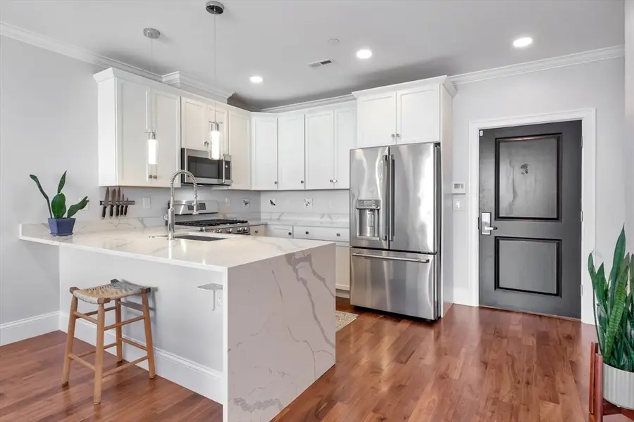 519 Broadway #407, Somerville, MA 02145 - #3