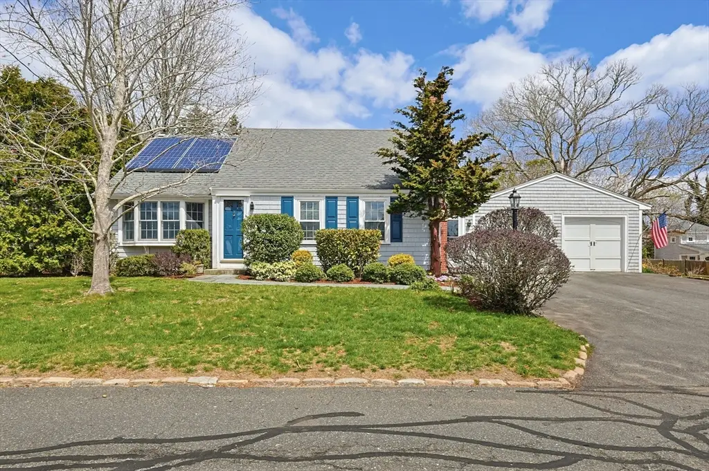 109 Wilson St, Dartmouth, MA 02748 - #1