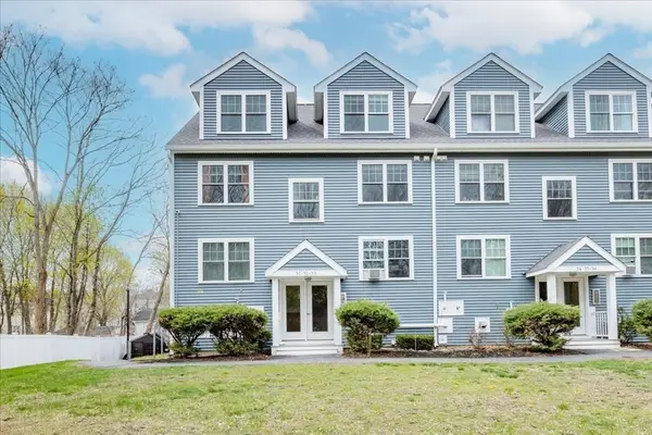 312 Water St #33, Lawrence, MA 01841