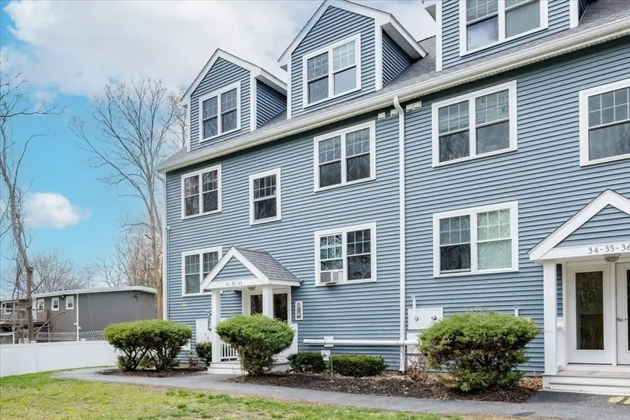 312 Water St #33, Lawrence, MA 01841 - #3