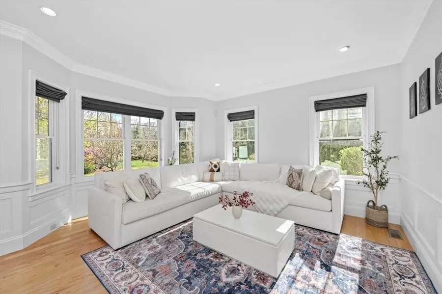 497 Lowell St, Lexington, MA 02420 - #3