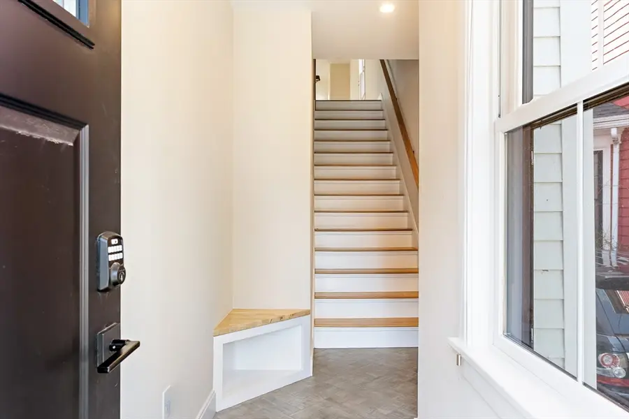 12 Putnam St #2, Somerville, MA 02143 - #2