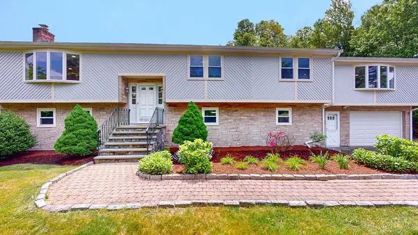 14 Tournament Rd, Natick, MA 01760